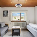 Semesterbostad Lovely In With Kitchen