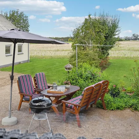 Semesterbostad Lovely In With Kitchen Bogense